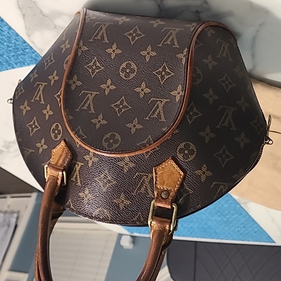 Louis Vuitton Ellipse PM - Picture 5 of 10